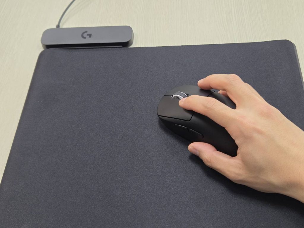 電競人體工學滑鼠墊與手托實測：穩定操作的秘訣